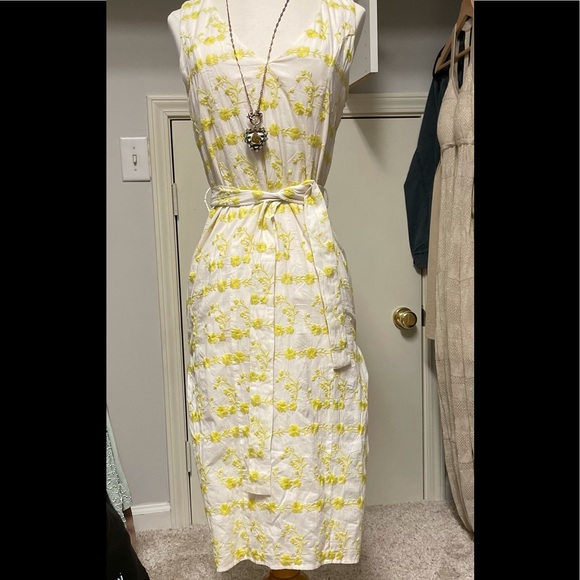 Tularosa embroidered yellow dress - Picture 2 of 6